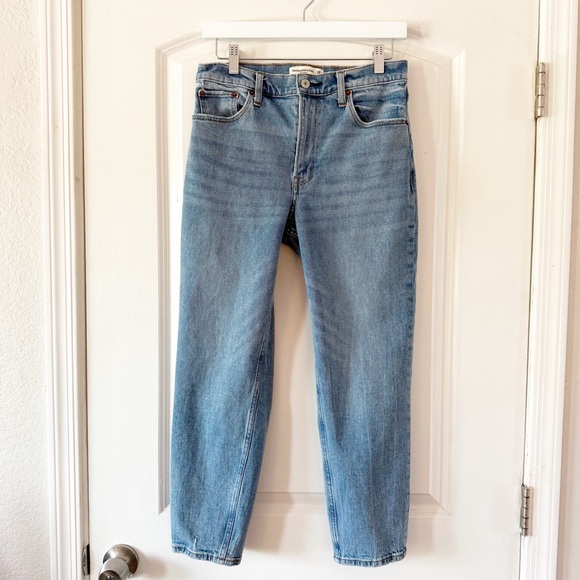 ABERCROMBIE & FITCH The Mom High Rise Jeans Straight Leg - Picture 1 of 8